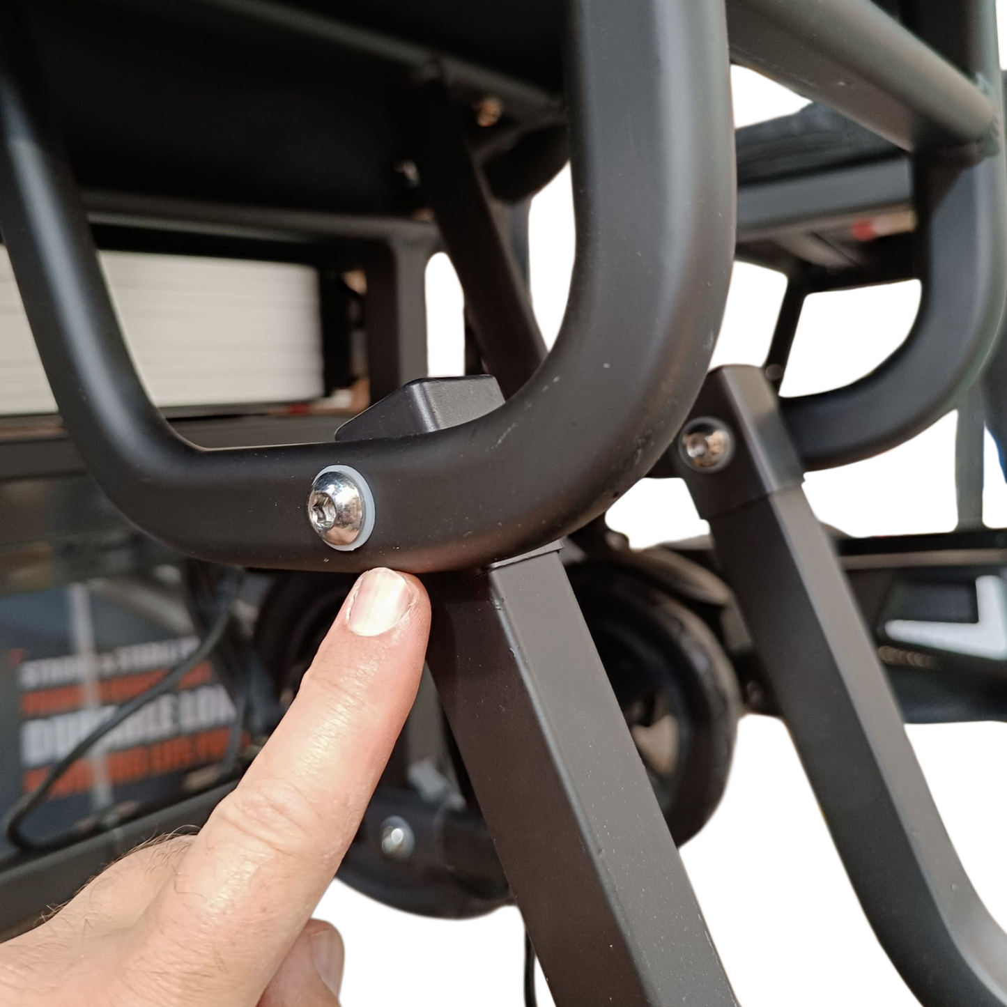 1 x Fixing Set for the connection seat/frame for SCOTE-48350 Mobility Scooter