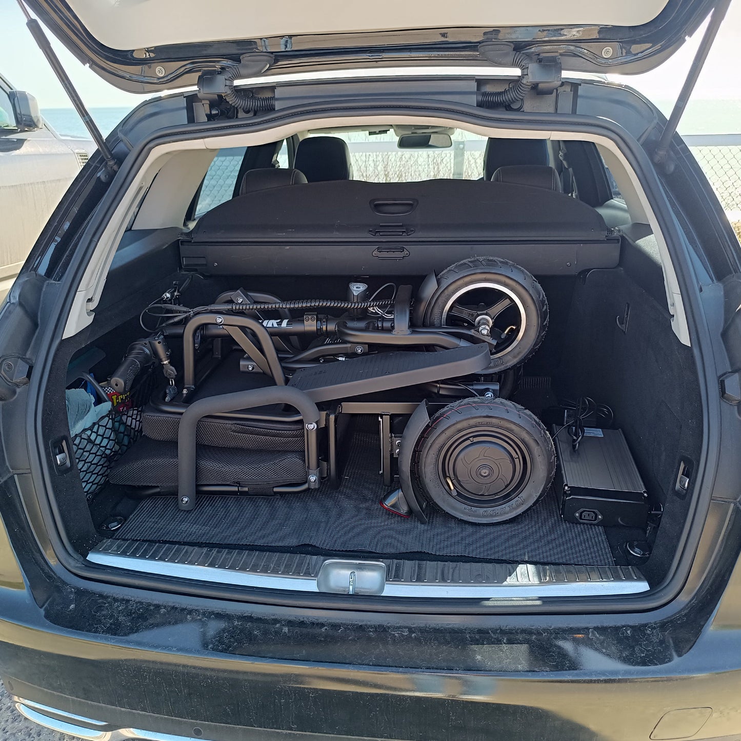 SCOTE-48350 Folding Mobility Scooter 3 Wheel Li-ion Dual Motor 700W, 20 Miles Range