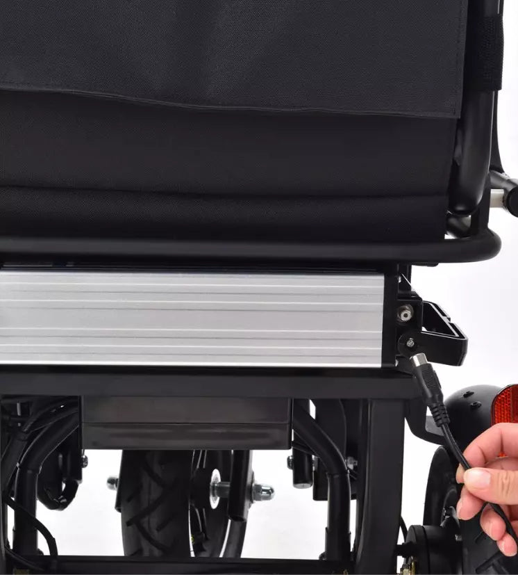 SCOTE-48350 Folding Mobility Scooter 3 Wheel Li-ion Dual Motor 700W, 20 Miles Range