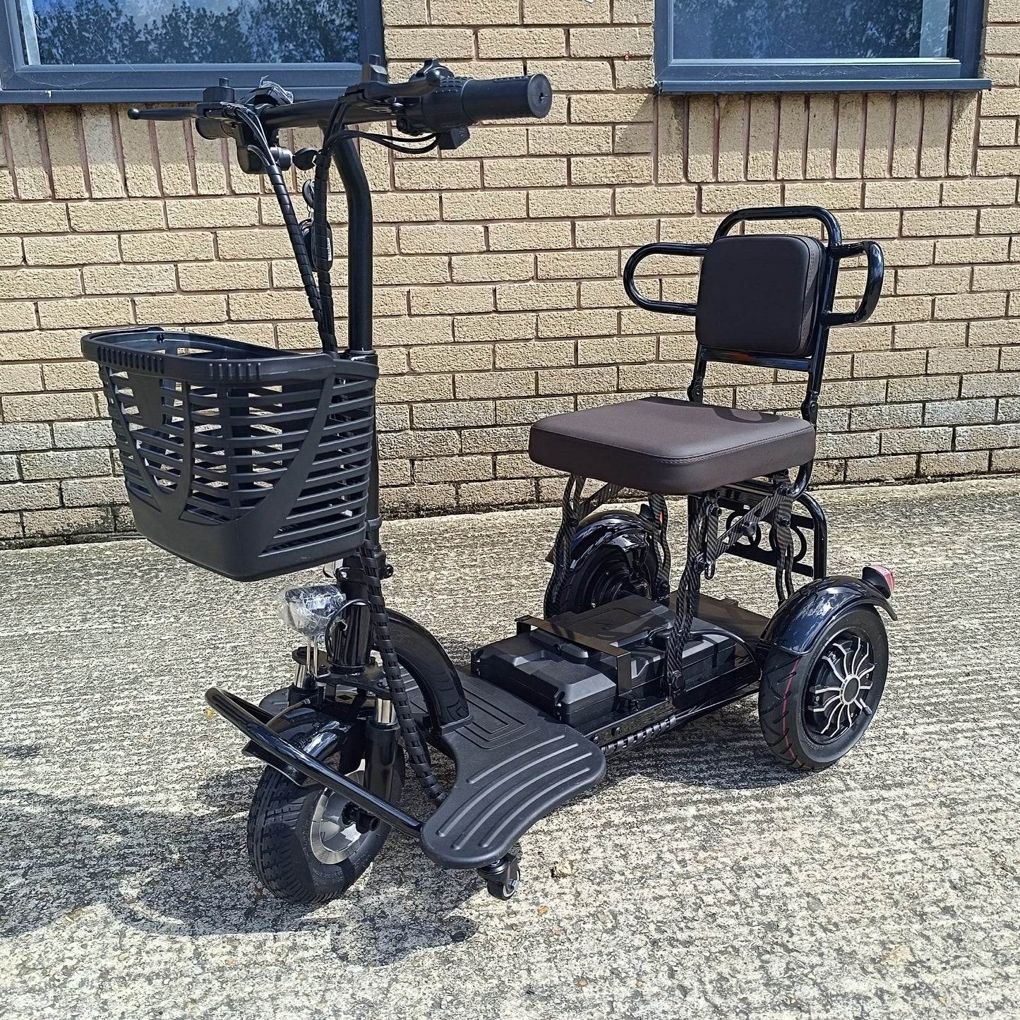 The Easy Folding 3 Wheel Mobility Scooter
